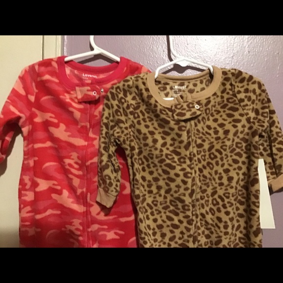 🚫SALE🚫Set of 2 Infants sleepers - Picture 2 of 3